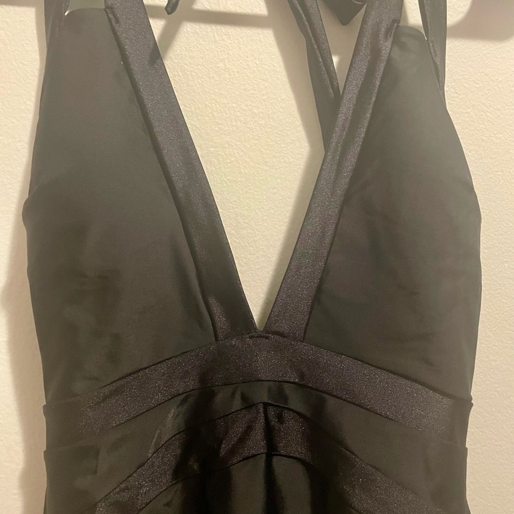 Ted Baker London Ralinda Triangle
Cut Out Swimsuit - Picture 4 of 6